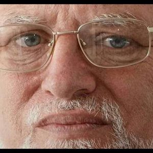 Meet your Posher, Eduardo